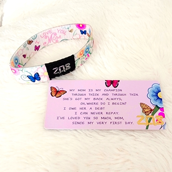 ZOX Jewelry - ZOX "I love you, Mom" collectible wristband